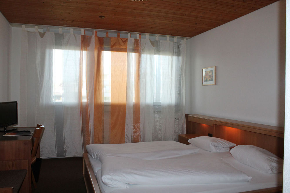 Hotel & Restaurant Chaernsmatt Rothenburg Pokoj fotografie